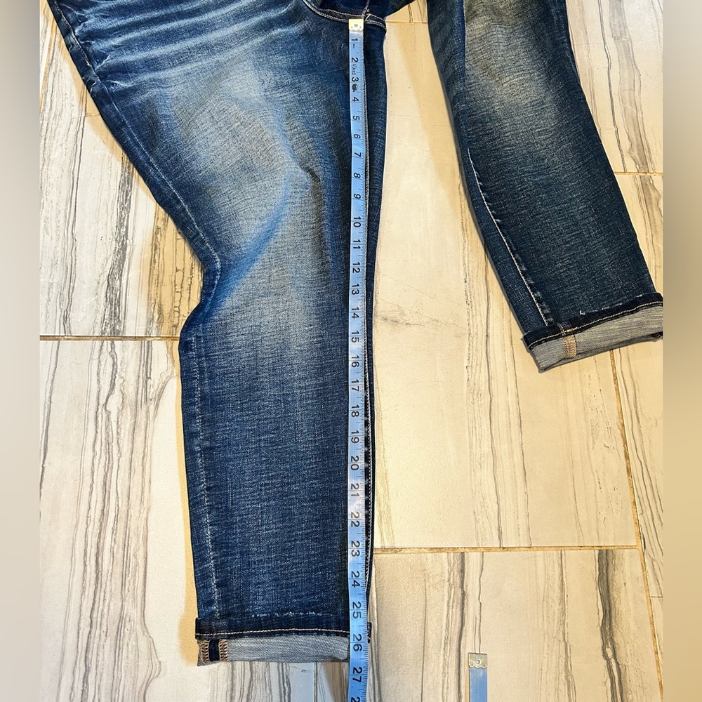 Like New Buckle Black Fit No. 53 Mid-Rise Ankle Cropped Skinny Stretch Jean - Picture 12 of 16